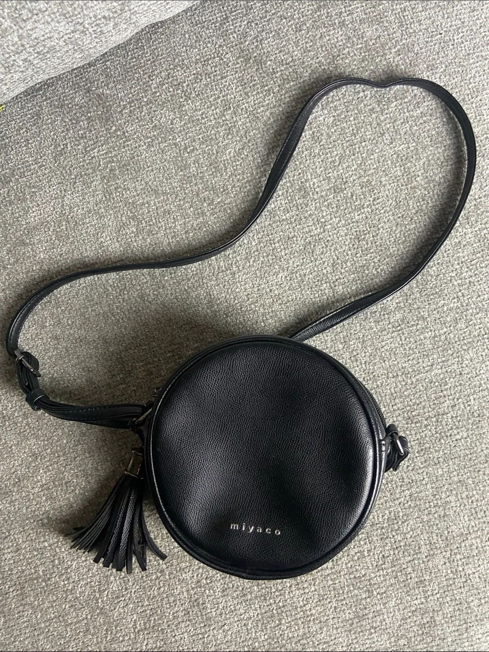 Miyaco compact black
